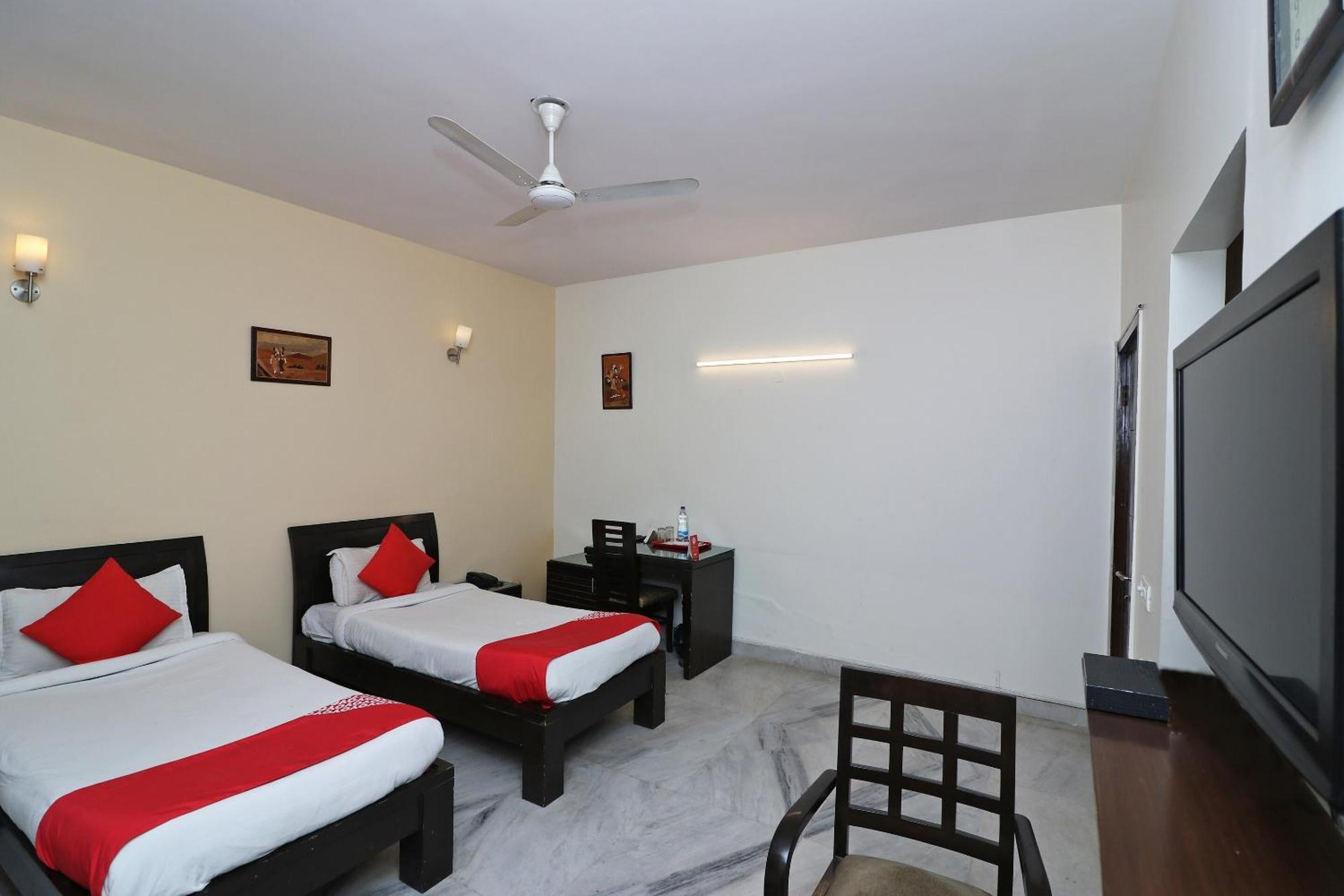 Hotel O Aravali Residency Gurgaon Ngoại thất bức ảnh